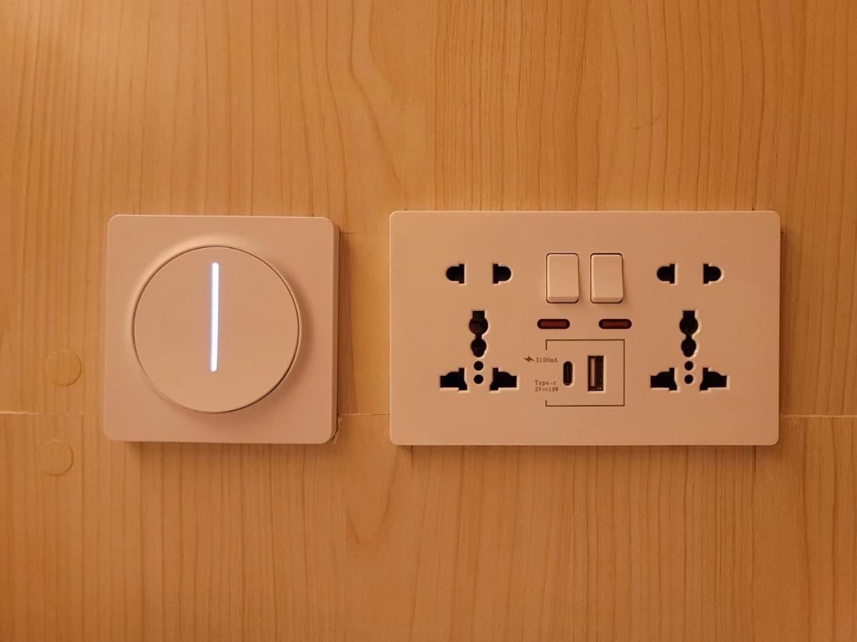 Westay Capsule Hostel 迪拜 外观 照片